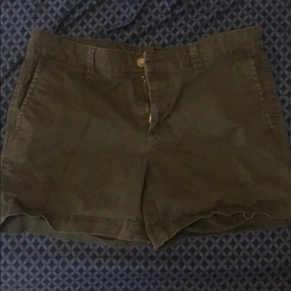 Khakis by Gap - Girlfriend 5in Short
